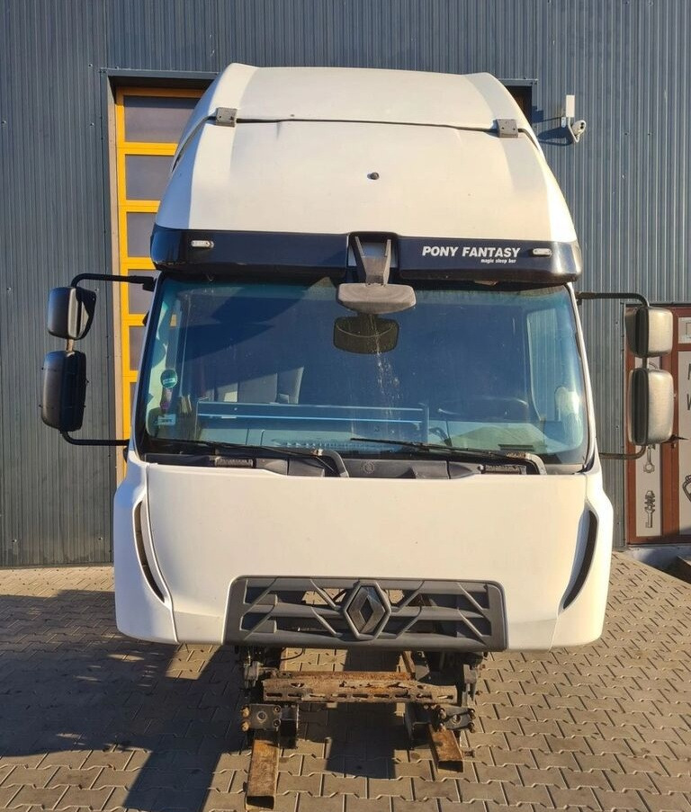 Renault GAMA D12 EURO 6 truck - Кабина для Грузовиков: фото 2 Renault GAMA D12 EURO 6 truck - Кабина для Грузовиков: фото 2