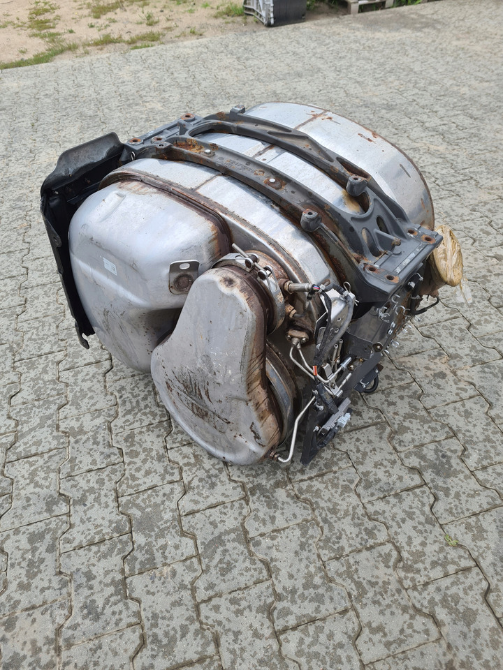 VOLVO KATALIZATOR TŁUMIK DPF FILTR KOMPLETNY VOLVO FH 4 FM 4 RENAULT GAMA T RANGE - Катализатор: фото 2 VOLVO KATALIZATOR TŁUMIK DPF FILTR KOMPLETNY VOLVO FH 4 FM 4 RENAULT GAMA T RANGE - Катализатор: фото 2