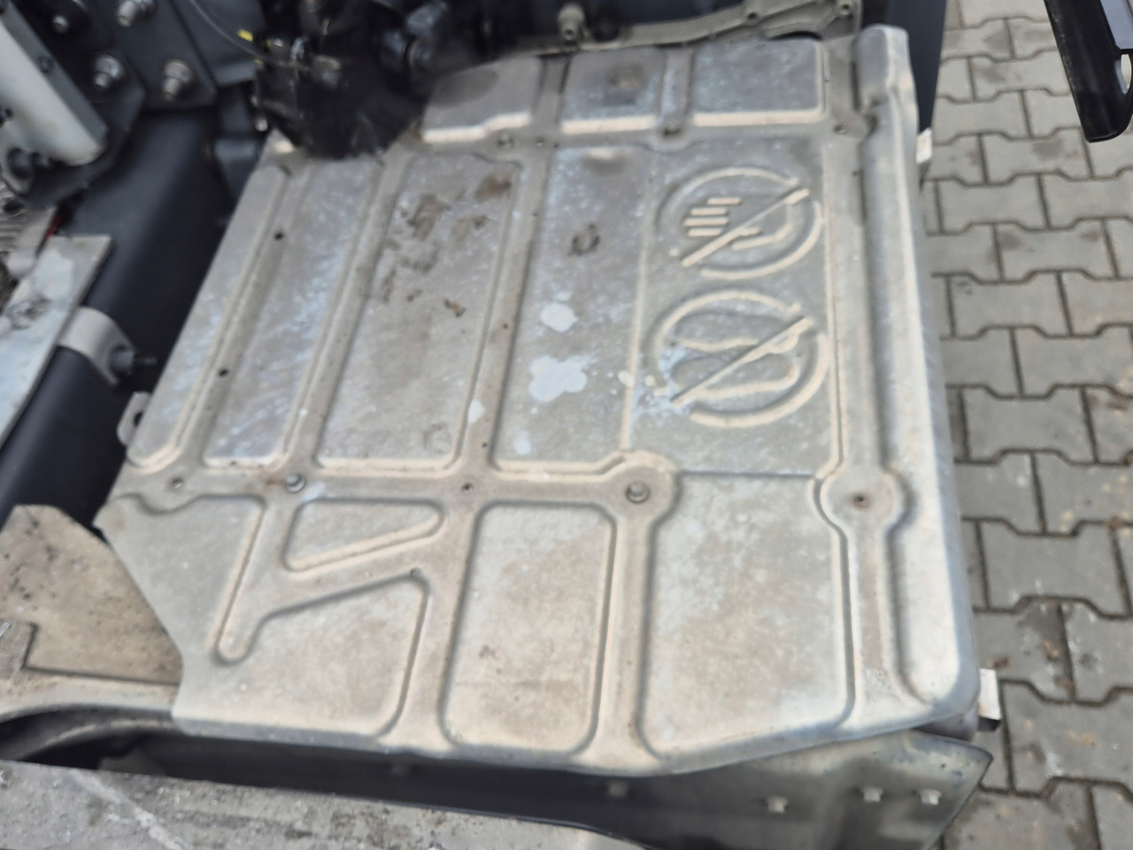 VOLVO KATALIZATOR TŁUMIK DPF FILTR VOLVO FH 5 FM 5 RENAULT GAMA T EVO KOMPLETNY - Катализатор для Грузовиков: фото 2 VOLVO KATALIZATOR TŁUMIK DPF FILTR VOLVO FH 5 FM 5 RENAULT GAMA T EVO KOMPLETNY - Катализатор для Грузовиков: фото 2