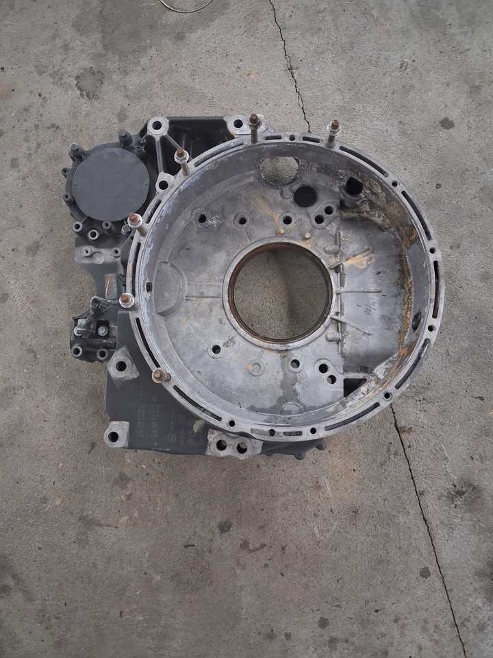 VOLVO OBUDOWA ROZRZĄDU SPRZĘGŁA TURBO COMPOUND I-SAVE VOLVO FH 5 Renault T EVO - Сцепление и запчасти: фото 1 VOLVO OBUDOWA ROZRZĄDU SPRZĘGŁA TURBO COMPOUND I-SAVE VOLVO FH 5 Renault T EVO - Сцепление и запчасти: фото 1