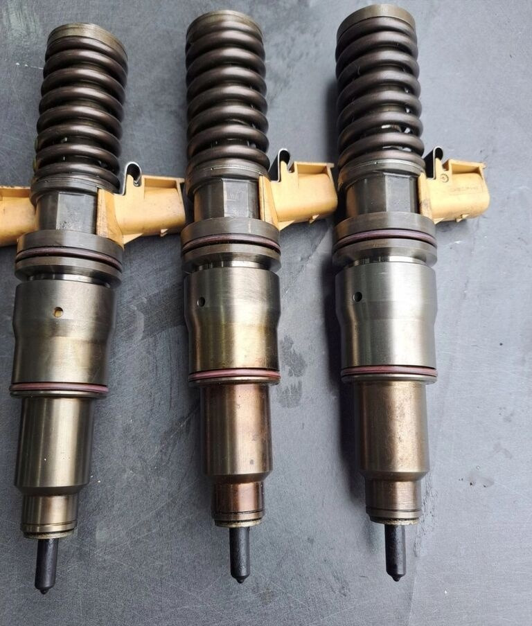 VOLVO POMPOWTRYSKIWACZE POMPOWTRYSKI KOMPLET VOLVO FH 16 D16 20564930 - Распределитель впрыска для Грузовиков: фото 4 VOLVO POMPOWTRYSKIWACZE POMPOWTRYSKI KOMPLET VOLVO FH 16 D16 20564930 - Распределитель впрыска для Грузовиков: фото 4