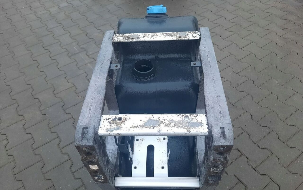 VOLVO ZBIORNIK ADBLUE RENAULT GAMA RANGE K C T VOLVO FH 4 FM 4 FMX FH 5 FM 5 - Бак для AdBlue для Грузовиков: фото 5 VOLVO ZBIORNIK ADBLUE RENAULT GAMA RANGE K C T VOLVO FH 4 FM 4 FMX FH 5 FM 5 - Бак для AdBlue для Грузовиков: фото 5