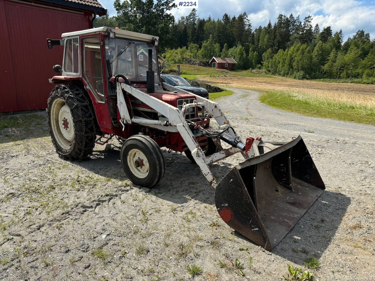 1973 International Harvester 454 w/front loader. - Трактор: фото 1 1973 International Harvester 454 w/front loader. - Трактор: фото 1