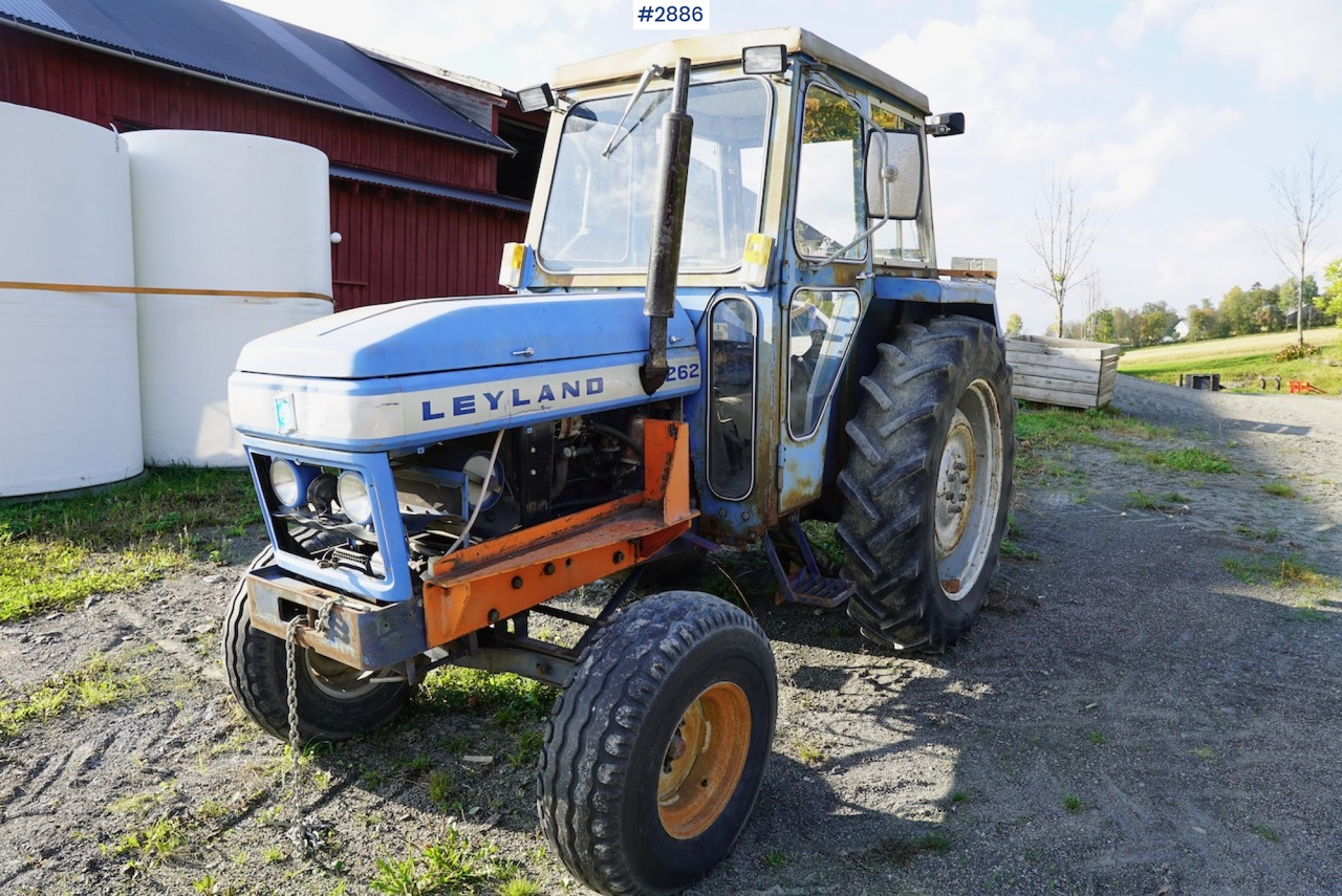 Трактор 1978 Leyland 262 w/ front loader: фото 1
