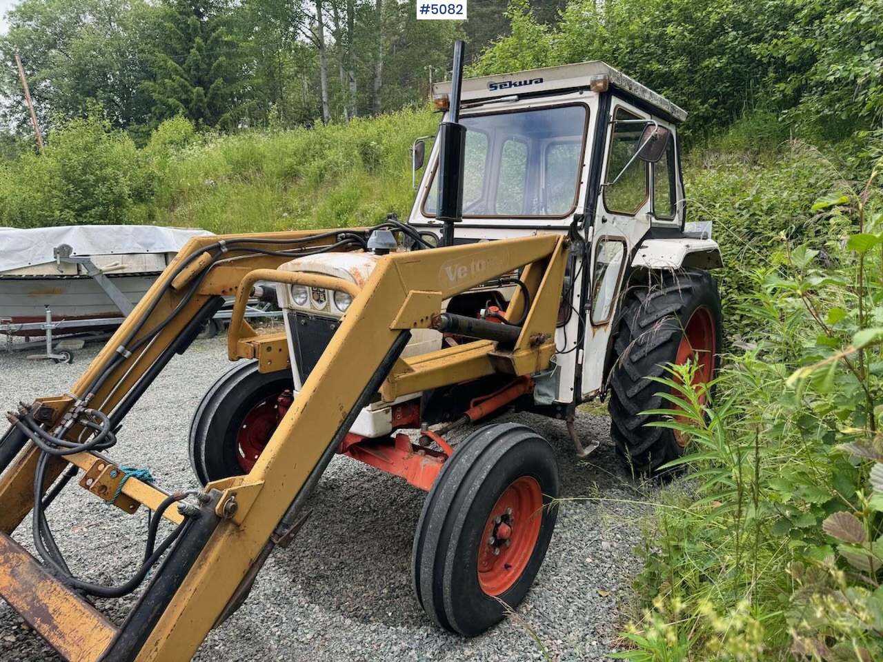 1980 David Brown 885 w/ front loader and bucket - Трактор: фото 1 1980 David Brown 885 w/ front loader and bucket - Трактор: фото 1