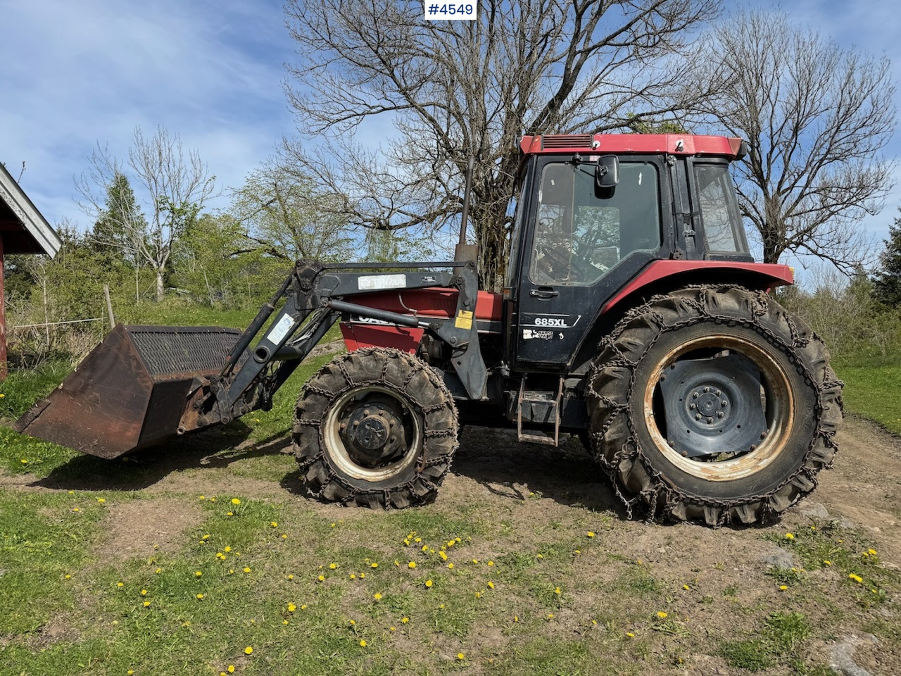 1987 Case 685 XL w/front loader and some equipment. - Трактор: фото 1 1987 Case 685 XL w/front loader and some equipment. - Трактор: фото 1