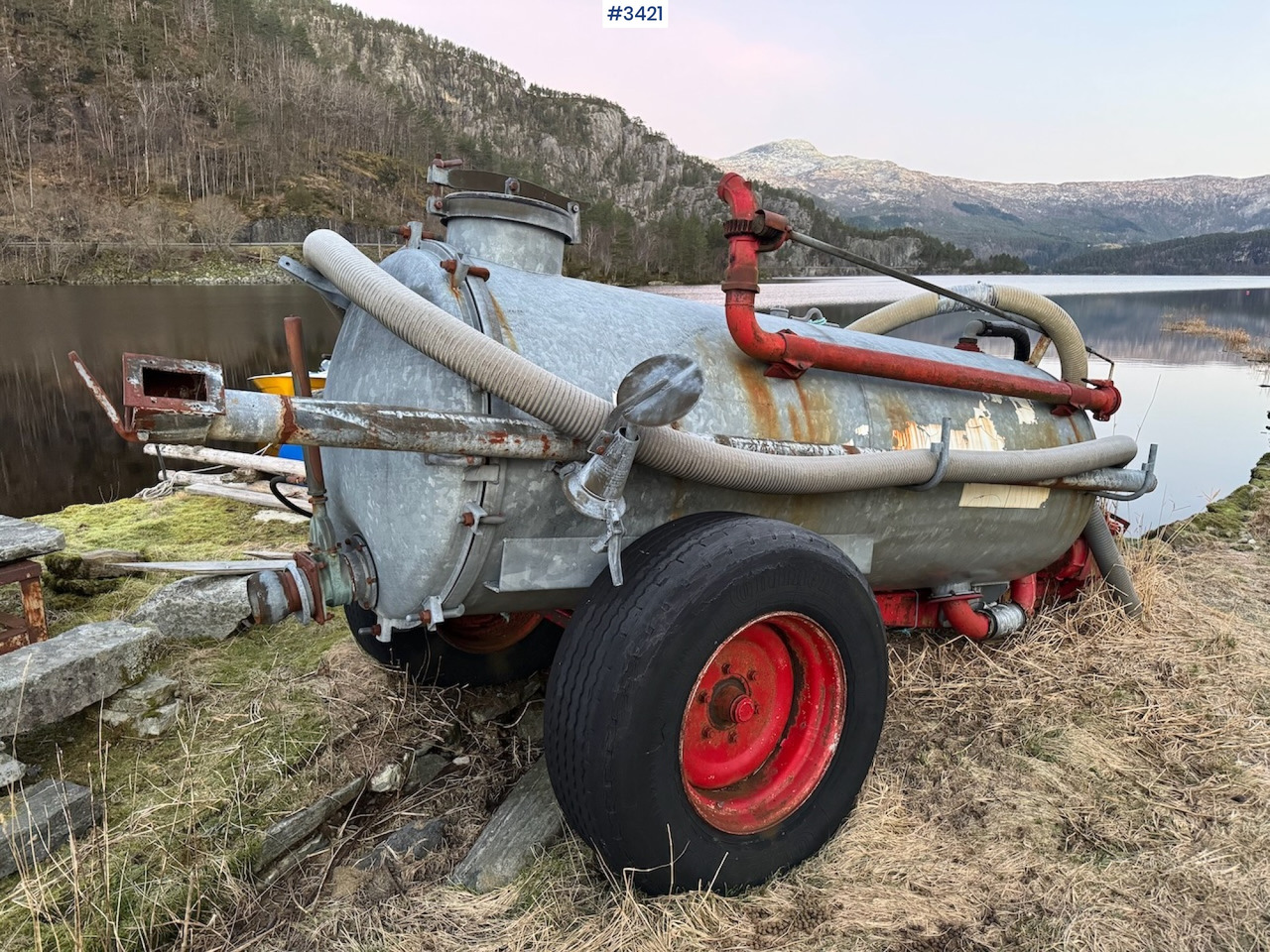 1990 Record Vacuum truck w/cannon - Техника для сенозаготовки: фото 3 1990 Record Vacuum truck w/cannon - Техника для сенозаготовки: фото 3