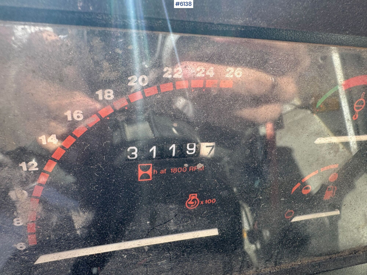 Трактор 1992 Massey Ferguson 372: фото 19 Трактор 1992 Massey Ferguson 372: фото 19