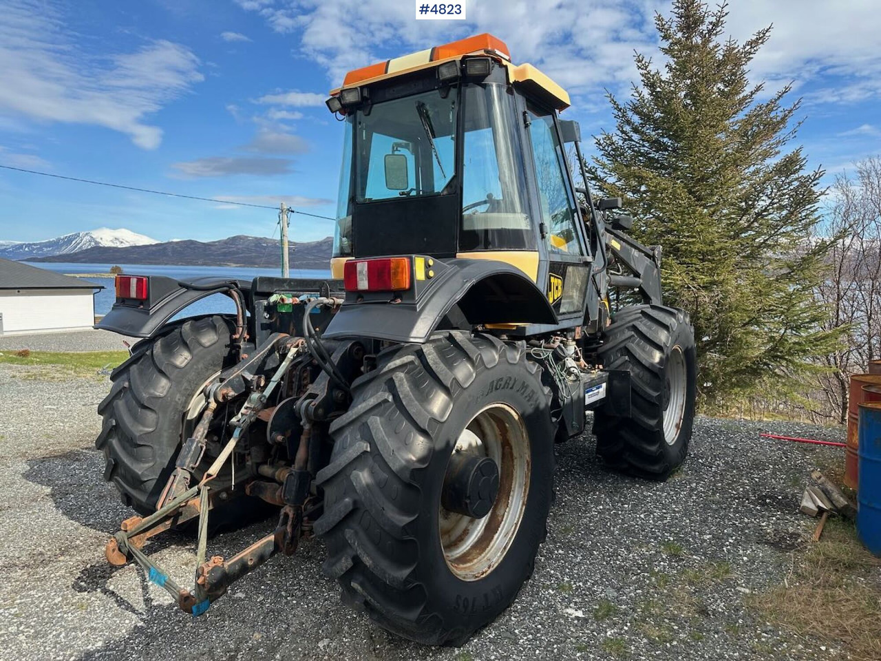 2000 JCB Fastrac 4x4 tractor w/ loader, 2 new tires, gravel bucket or snow bucket. WATCH VIDEO. - Трактор: фото 5 2000 JCB Fastrac 4x4 tractor w/ loader, 2 new tires, gravel bucket or snow bucket. WATCH VIDEO. - Трактор: фото 5