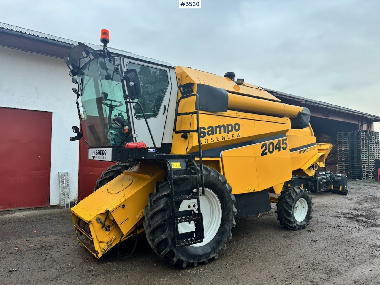 2000 Sampo Rosenlaw SR2045 Combine. 1560 hours! - Зерноуборочный комбайн: фото 2 2000 Sampo Rosenlaw SR2045 Combine. 1560 hours! - Зерноуборочный комбайн: фото 2