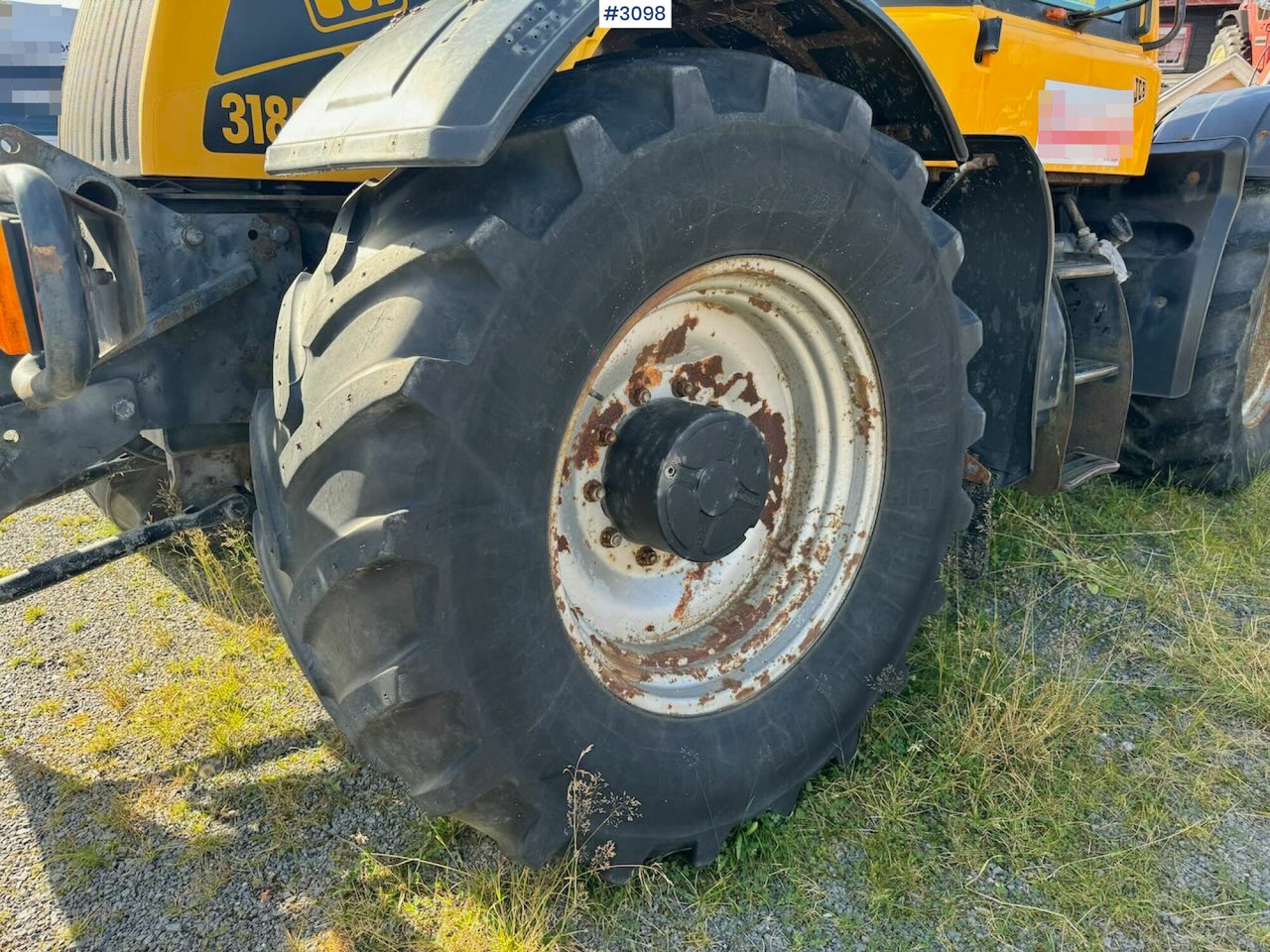 Трактор 2001 JCB Fastrac 3185 4x4. The plow rigged and two sets of tires.: фото 14 Трактор 2001 JCB Fastrac 3185 4x4. The plow rigged and two sets of tires.: фото 14