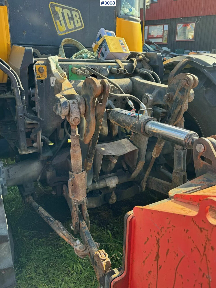 Трактор 2001 JCB Fastrac 3185 4x4. The plow rigged and two sets of tires.: фото 18 Трактор 2001 JCB Fastrac 3185 4x4. The plow rigged and two sets of tires.: фото 18