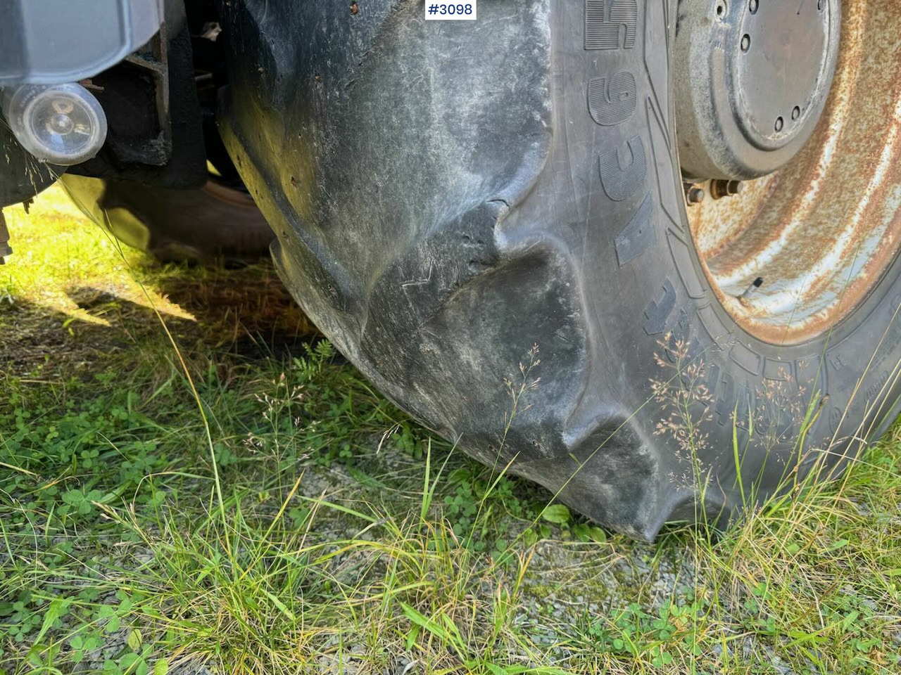 Трактор 2001 JCB Fastrac 3185 4x4. The plow rigged and two sets of tires.: фото 16 Трактор 2001 JCB Fastrac 3185 4x4. The plow rigged and two sets of tires.: фото 16
