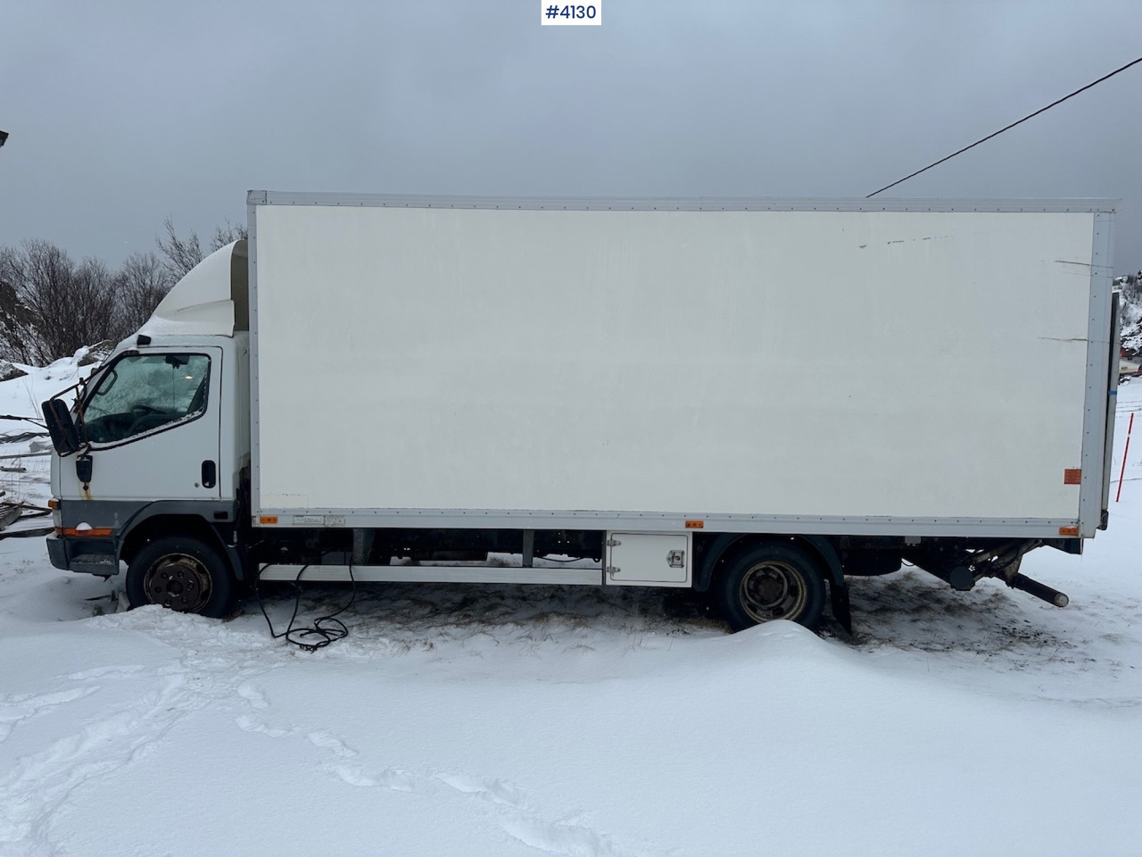 2001 Mitsubishi Canter skapbil - Грузовик с закрытым кузовом: фото 2 2001 Mitsubishi Canter skapbil - Грузовик с закрытым кузовом: фото 2