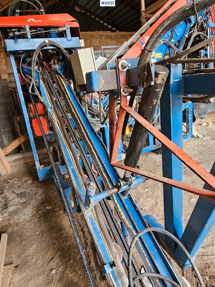 2004 ASA-LIFT Combi 1000/Stm50 Turnip harvester. - Техника для сенозаготовки: фото 3 2004 ASA-LIFT Combi 1000/Stm50 Turnip harvester. - Техника для сенозаготовки: фото 3