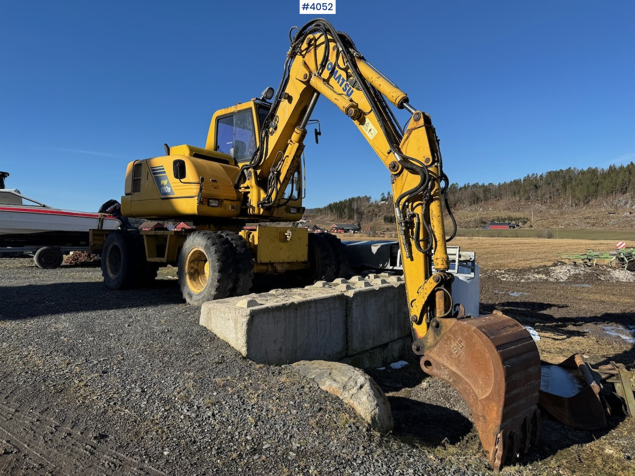 2004 Komatsu PW 110R - Экскаватор: фото 1 2004 Komatsu PW 110R - Экскаватор: фото 1
