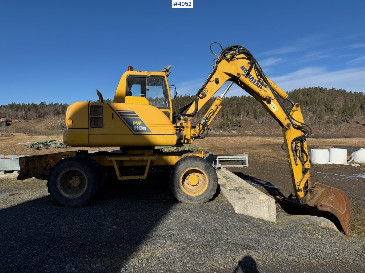 2004 Komatsu PW 110R - Экскаватор: фото 2 2004 Komatsu PW 110R - Экскаватор: фото 2