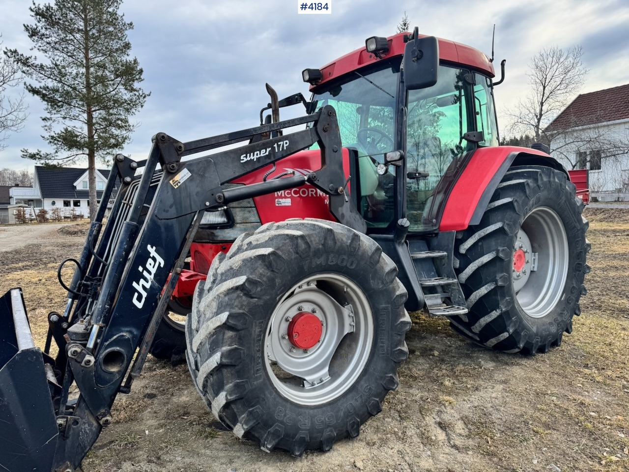 2004 McCormick MC115 4x4 w/ Front Loader and Bucket. - Трактор: фото 2 2004 McCormick MC115 4x4 w/ Front Loader and Bucket. - Трактор: фото 2