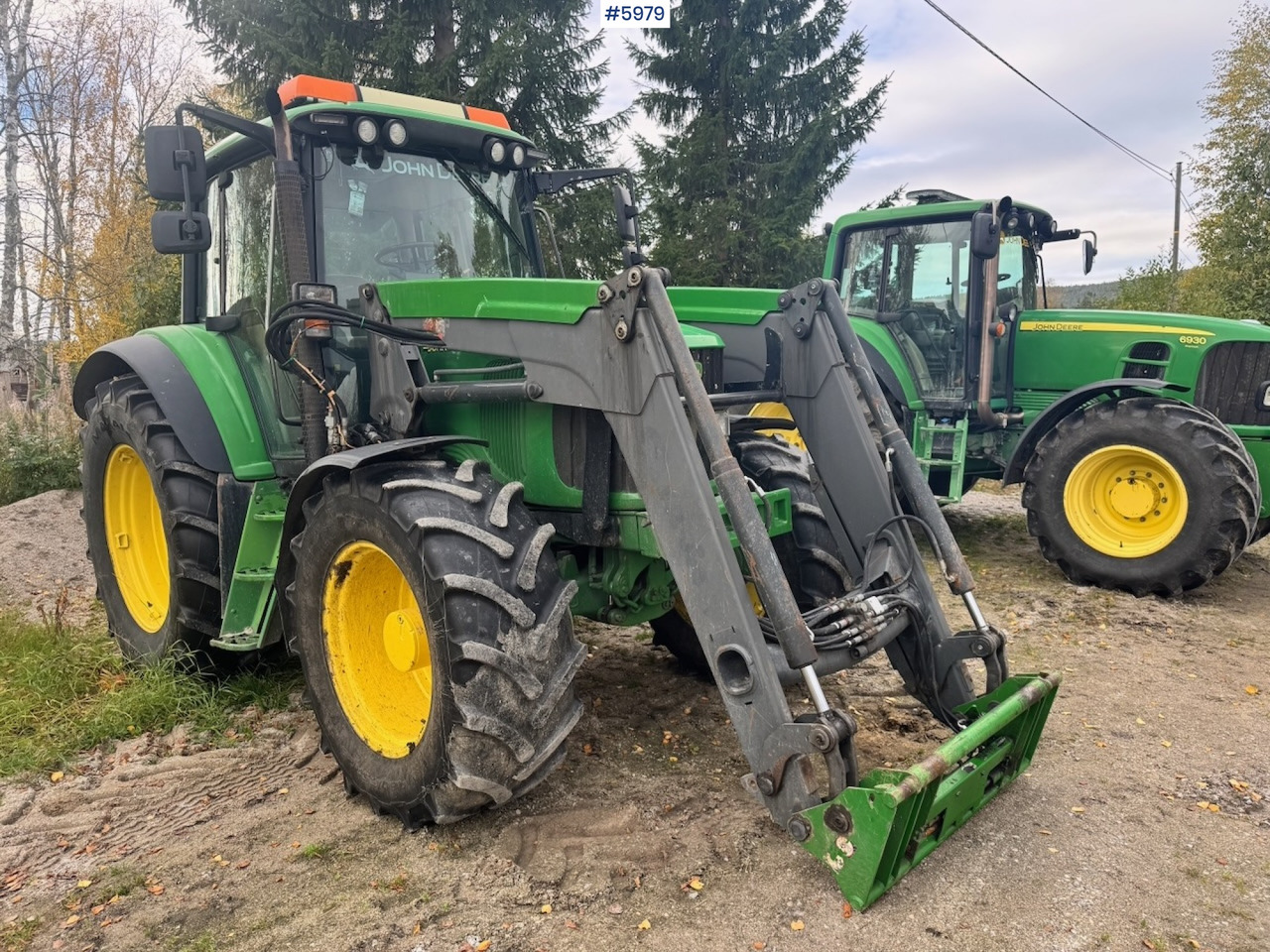 2005 John Deere 6420 with Front Loader - Трактор: фото 1 2005 John Deere 6420 with Front Loader - Трактор: фото 1