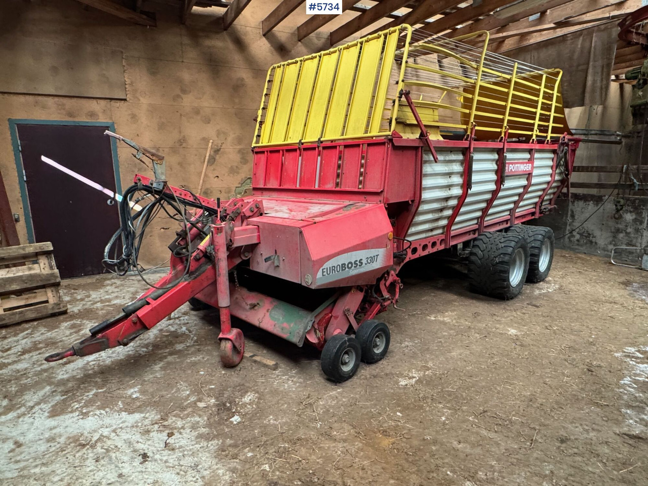 2005 Pottinger Euroboss 330t supermatic - Техника для сенозаготовки: фото 1 2005 Pottinger Euroboss 330t supermatic - Техника для сенозаготовки: фото 1