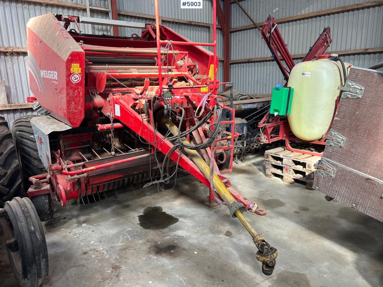 2005 Welger RP 235 press w/ net - Техника для сенозаготовки: фото 4 2005 Welger RP 235 press w/ net - Техника для сенозаготовки: фото 4