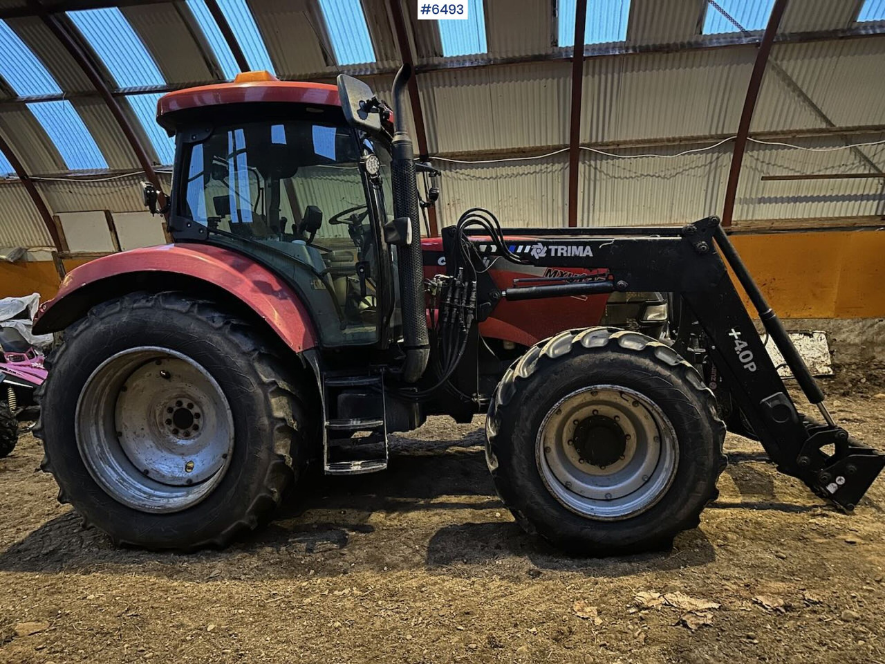 2007 CASE IH MXU 135 Pro 4x4 tractor w/ front loader. - Трактор: фото 1 2007 CASE IH MXU 135 Pro 4x4 tractor w/ front loader. - Трактор: фото 1