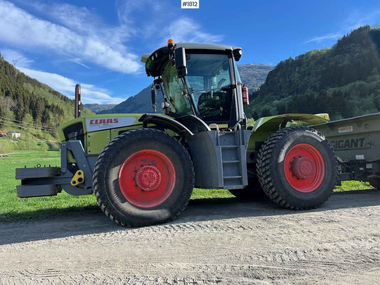 2009 Claas Xerion 3800 - Трактор: фото 5 2009 Claas Xerion 3800 - Трактор: фото 5