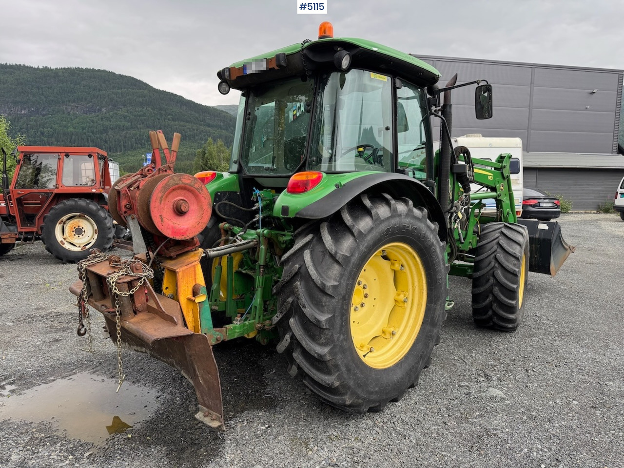2011 John Deere 5080 M m/frontlaster. Lite timer! - Трактор: фото 5 2011 John Deere 5080 M m/frontlaster. Lite timer! - Трактор: фото 5