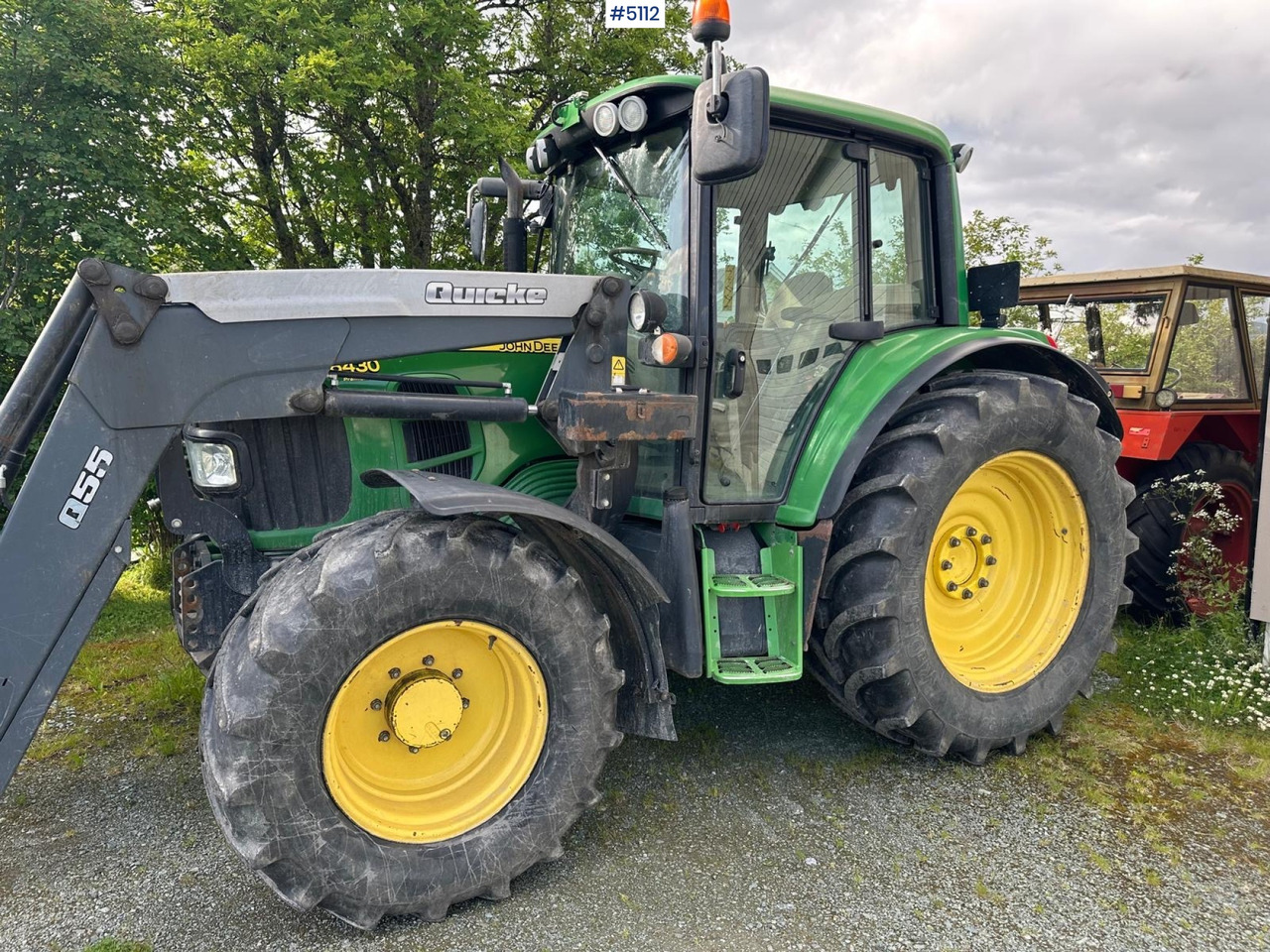 2011 John Deere 6430 Premium m/ Quicke frontlaster & 2 sett dekk - Трактор: фото 1 2011 John Deere 6430 Premium m/ Quicke frontlaster & 2 sett dekk - Трактор: фото 1