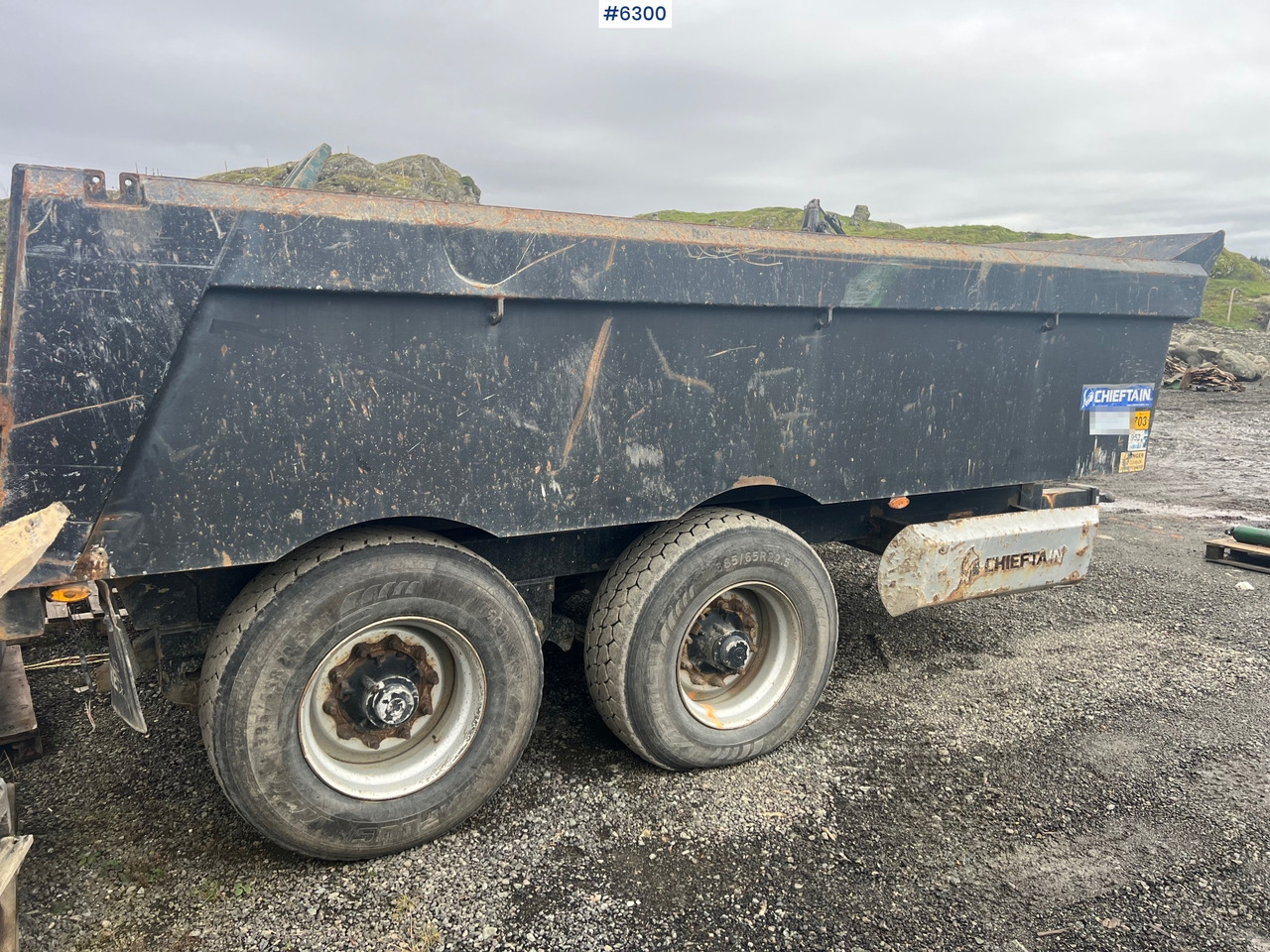 2012 Chieftain 20 ton 2 axle dump trailer - Сельскохозяйственный прицеп-самосвал: фото 4 2012 Chieftain 20 ton 2 axle dump trailer - Сельскохозяйственный прицеп-самосвал: фото 4