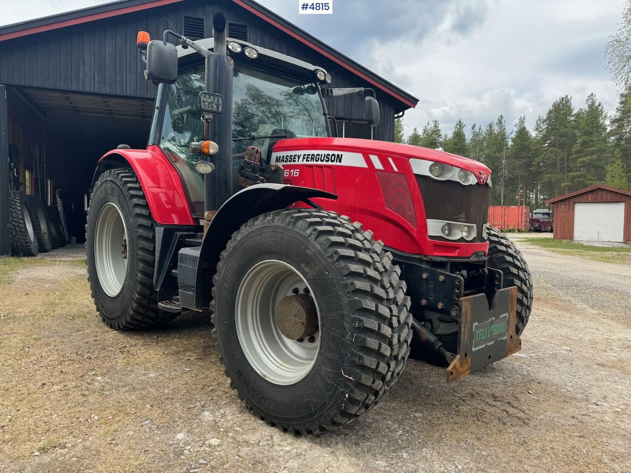 2013 Massey Ferguson 7616 w/ front loader, bucket pallet forks and 2 sets of wheels. WATCH VIDEO - Трактор: фото 1 2013 Massey Ferguson 7616 w/ front loader, bucket pallet forks and 2 sets of wheels. WATCH VIDEO - Трактор: фото 1