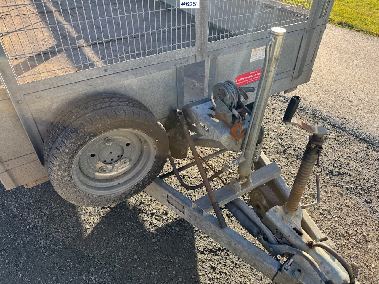 2016 Bateson PL w/ frames and tip. - Прицеп для легкового автомобиля: фото 5 2016 Bateson PL w/ frames and tip. - Прицеп для легкового автомобиля: фото 5