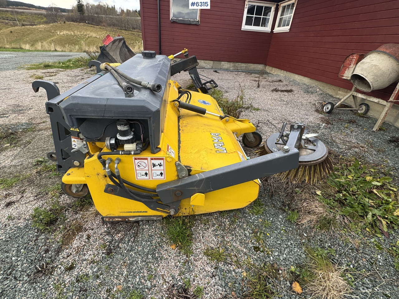 2016 VAMA 2000 Sweeping broom w/ side broom - Щетка: фото 5 2016 VAMA 2000 Sweeping broom w/ side broom - Щетка: фото 5