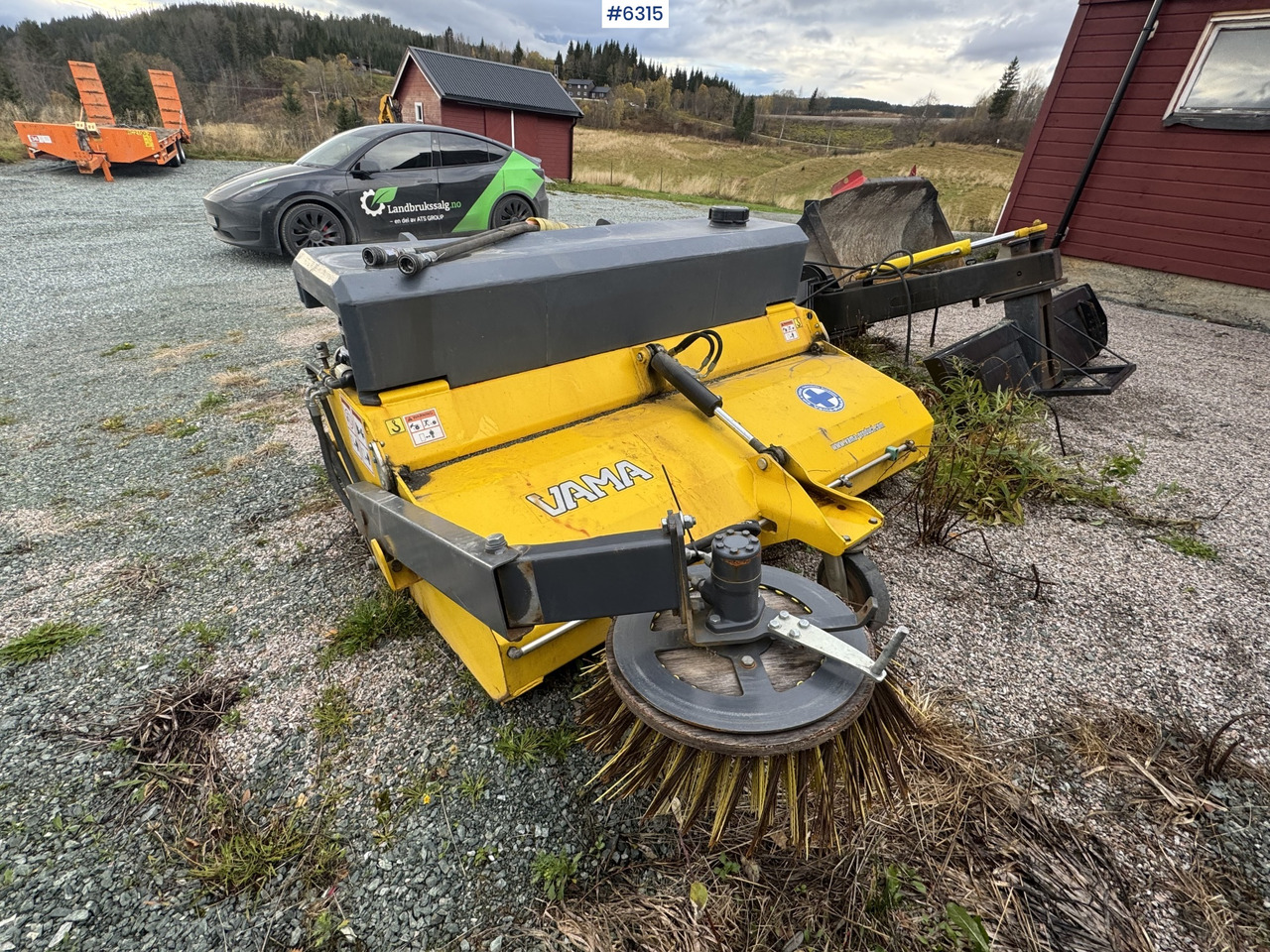 2016 VAMA 2000 Sweeping broom w/ side broom - Щетка: фото 4 2016 VAMA 2000 Sweeping broom w/ side broom - Щетка: фото 4