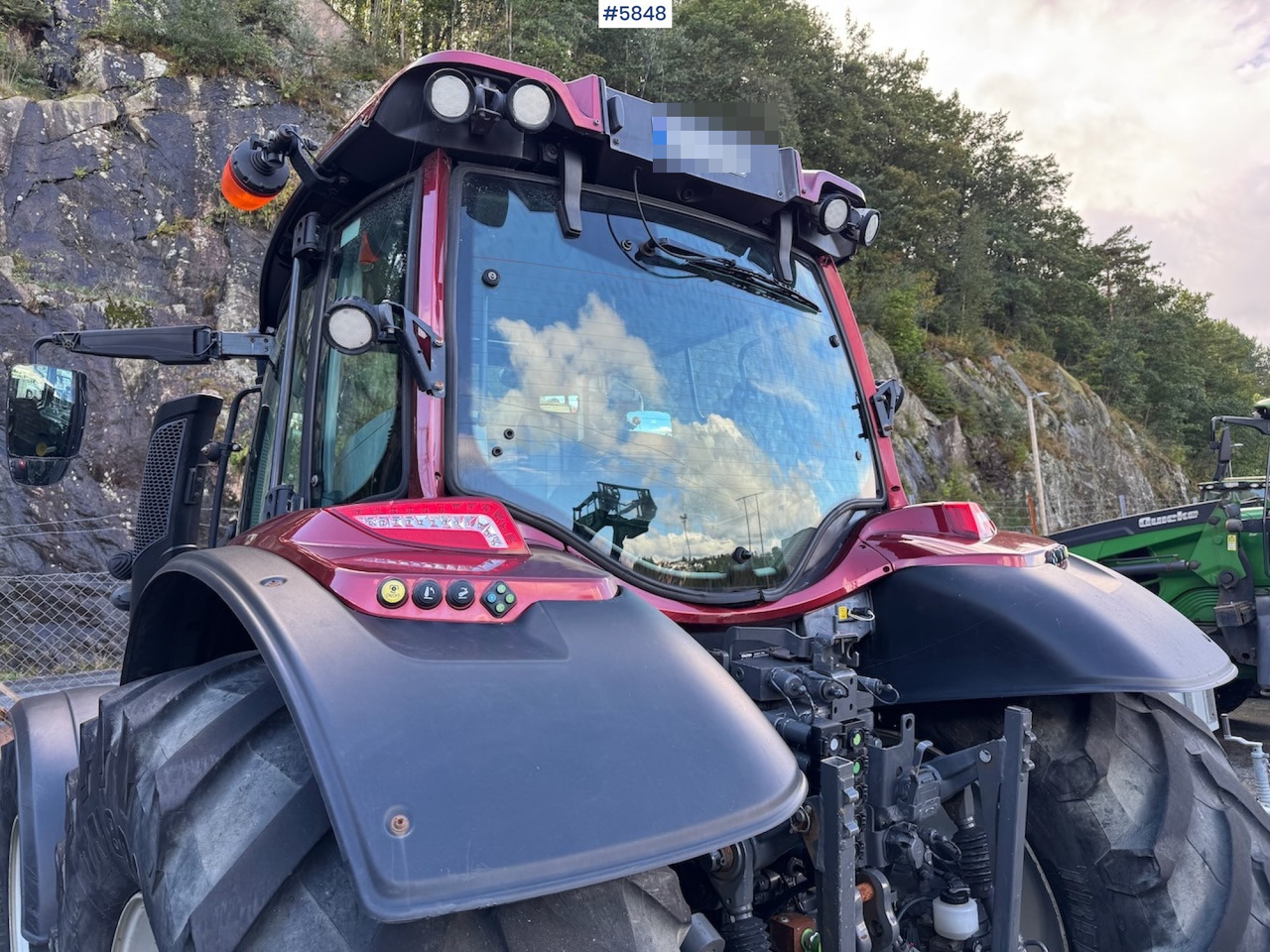Трактор 2018 Valtra N174 w/ front loader and plow plate.: фото 9