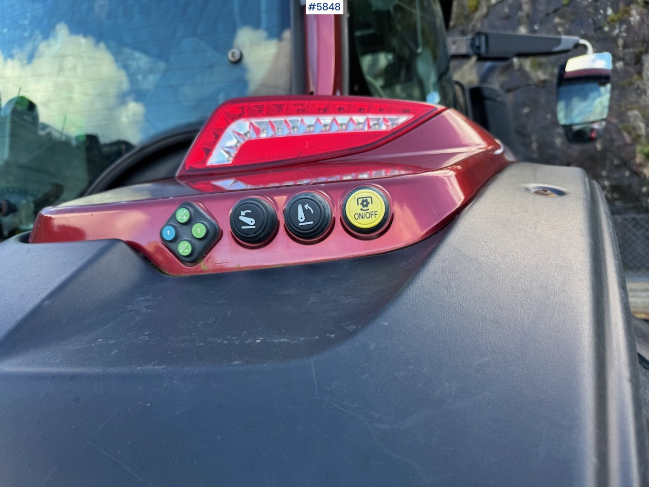 Трактор 2018 Valtra N174 w/ front loader and plow plate.: фото 12