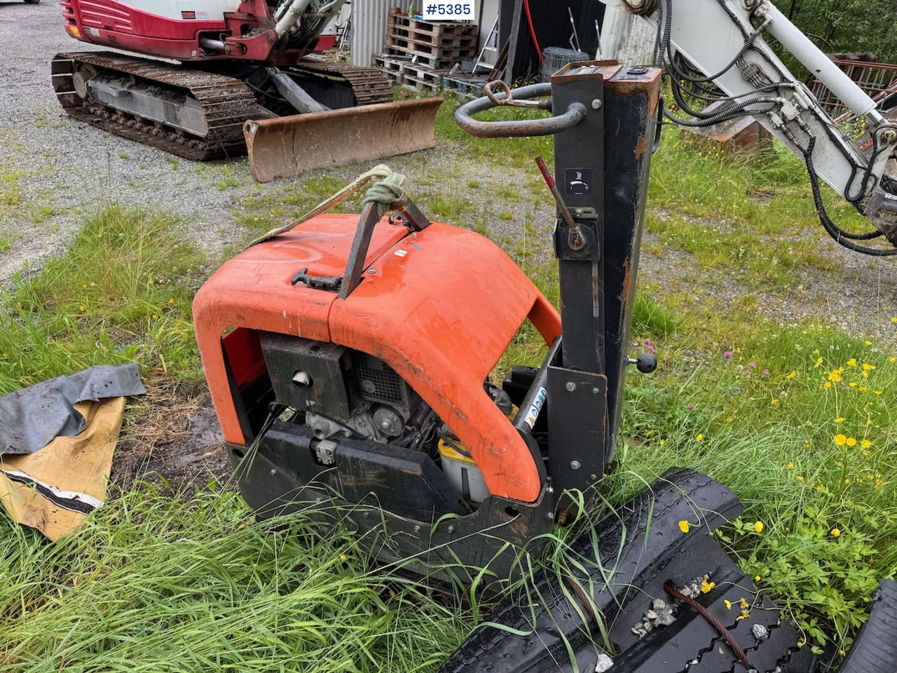 Husqvarna LG 504 Vibrating compactor. - Техника для обработки почвы: фото 5 Husqvarna LG 504 Vibrating compactor. - Техника для обработки почвы: фото 5
