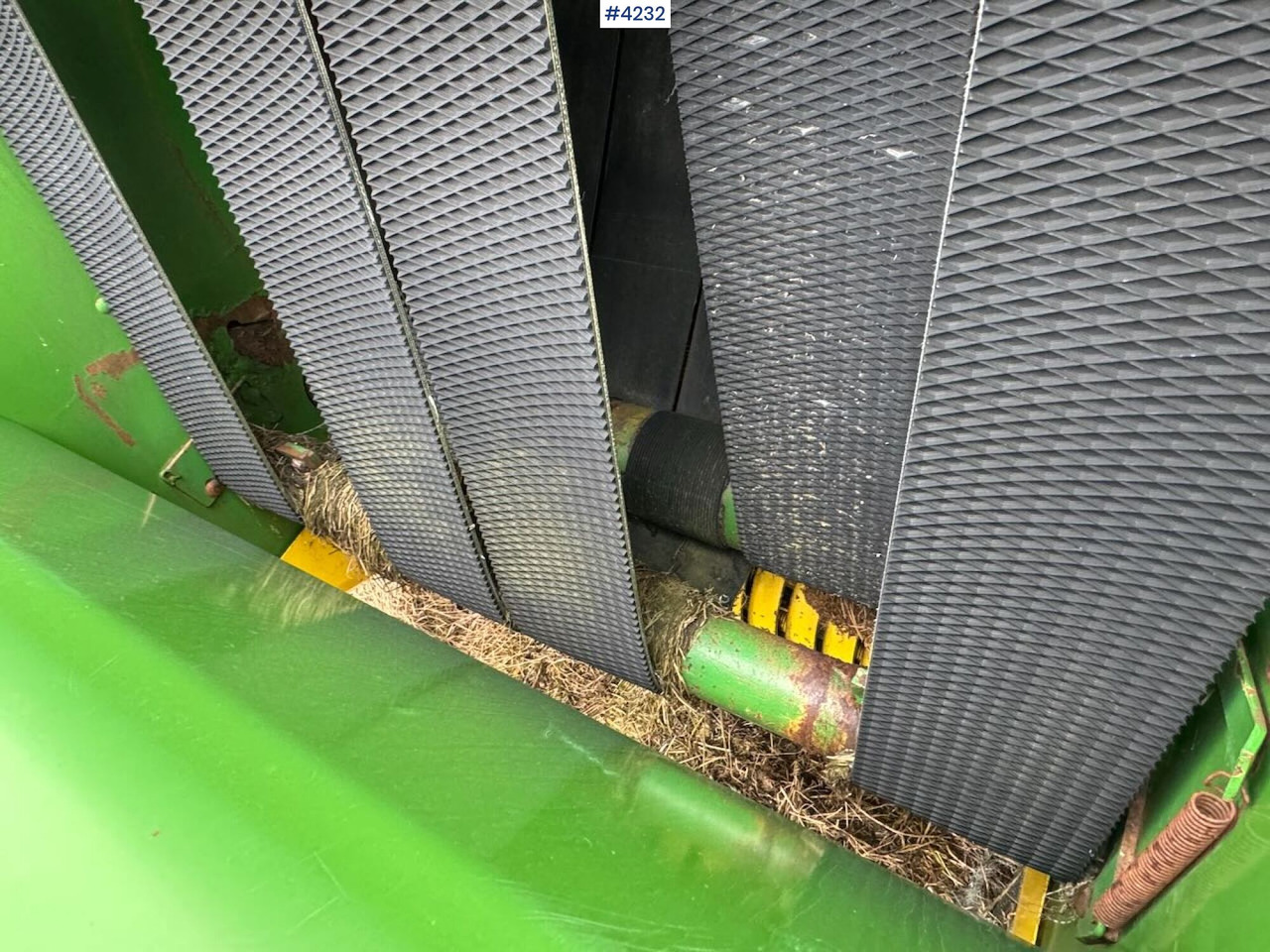 Техника для сенозаготовки John Deere 545 Round baler: фото 12