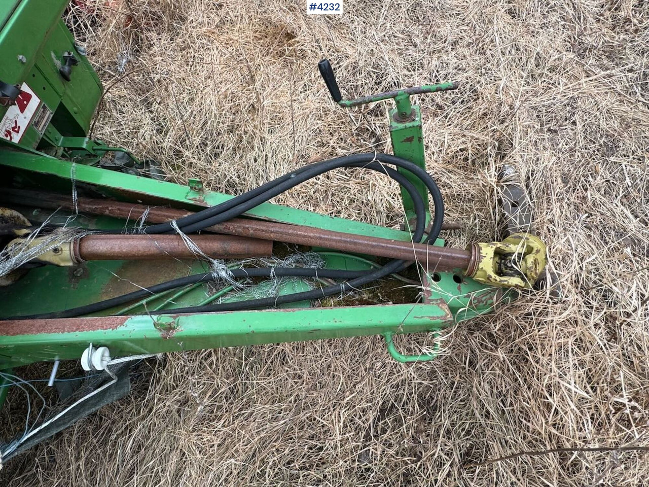 Техника для сенозаготовки John Deere 545 Round baler: фото 9