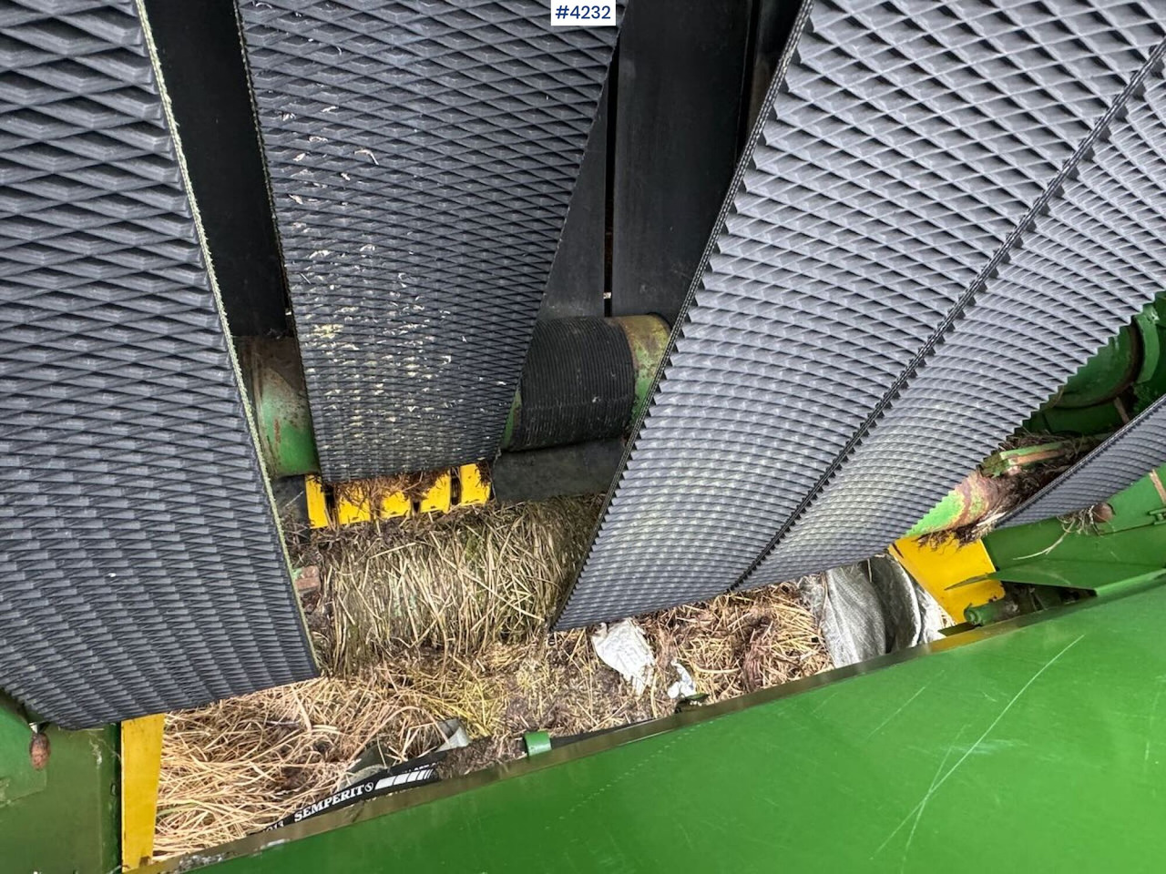 Техника для сенозаготовки John Deere 545 Round baler: фото 13