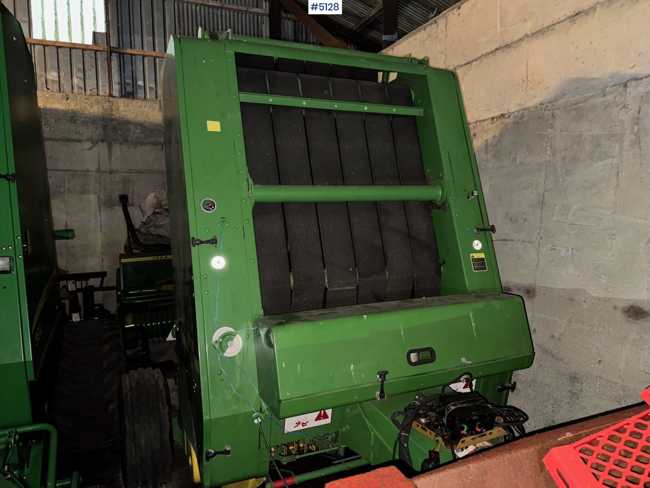 John Deere 550 Round Baler - Техника для сенозаготовки: фото 4 John Deere 550 Round Baler - Техника для сенозаготовки: фото 4