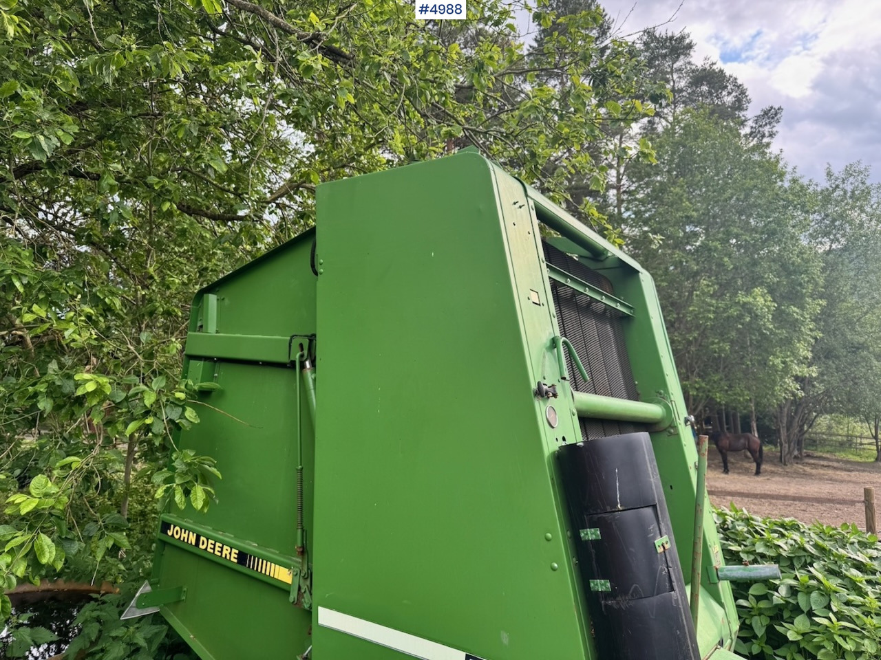 John Deere 550 Round baler with control box - Техника для сенозаготовки: фото 4 John Deere 550 Round baler with control box - Техника для сенозаготовки: фото 4