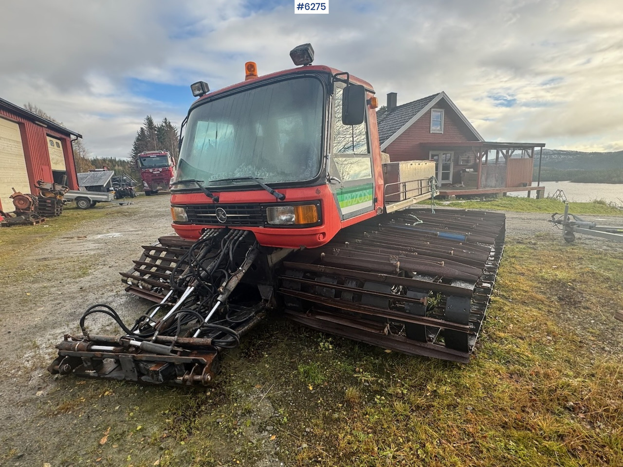 1985 Kässbohrer PB 270DS treadle machine w/ cutters and smoothing board - Коммунальная/ Специальная техника: фото 4 1985 Kässbohrer PB 270DS treadle machine w/ cutters and smoothing board - Коммунальная/ Специальная техника: фото 4
