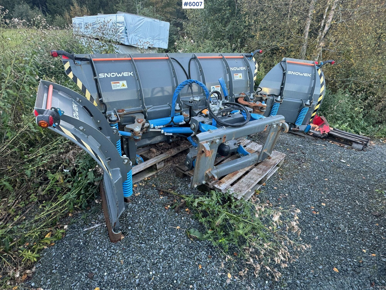 2021 Snowek U420 U-plog - Коммунальная/ Специальная техника: фото 1 2021 Snowek U420 U-plog - Коммунальная/ Специальная техника: фото 1