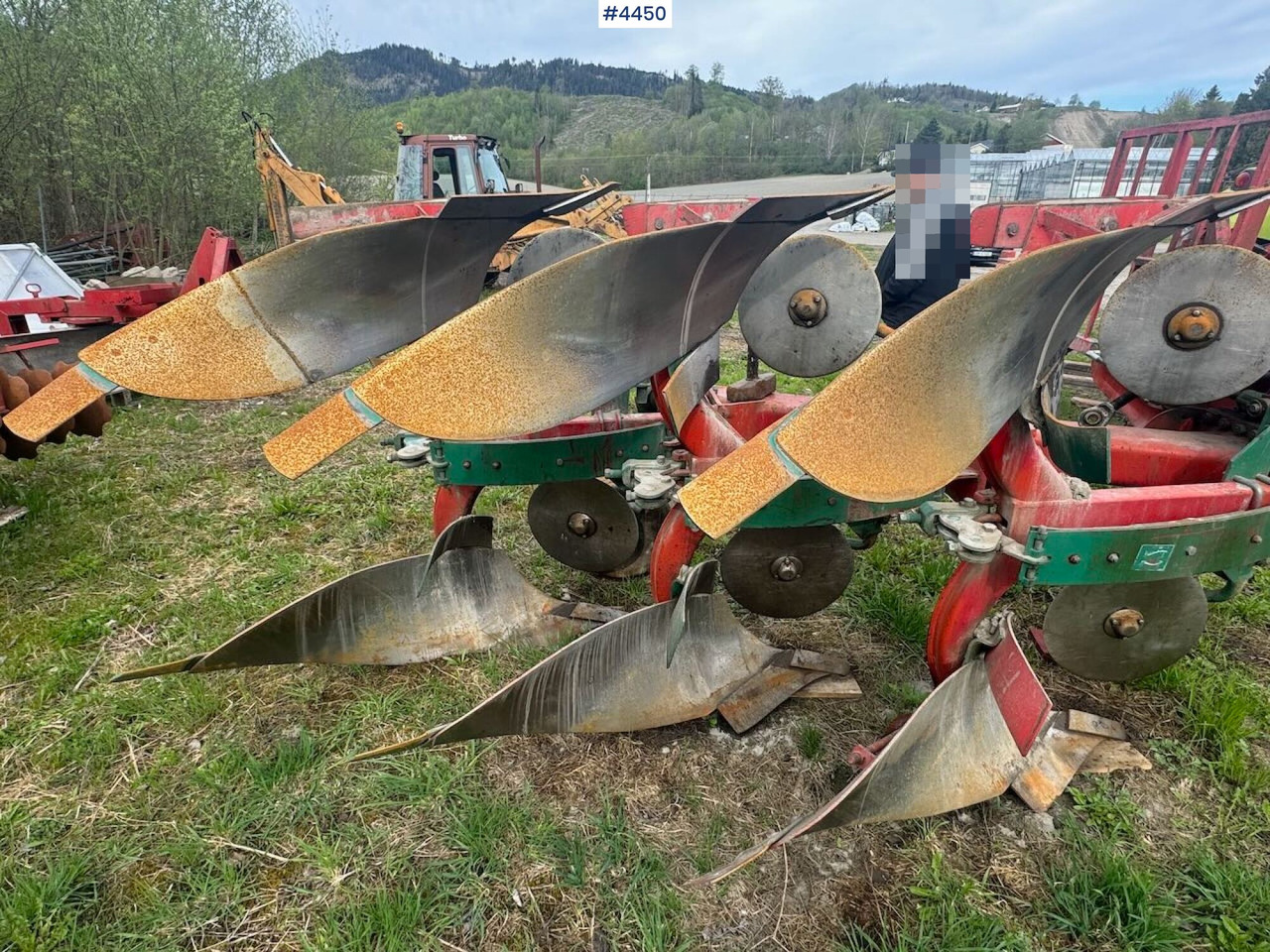 Kverneland Model E Plow - Техника для обработки почвы: фото 1 Kverneland Model E Plow - Техника для обработки почвы: фото 1