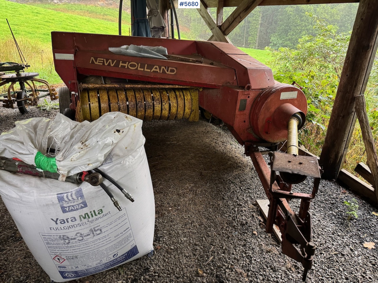 New Holland 268 Square Baler - Техника для сенозаготовки: фото 2 New Holland 268 Square Baler - Техника для сенозаготовки: фото 2