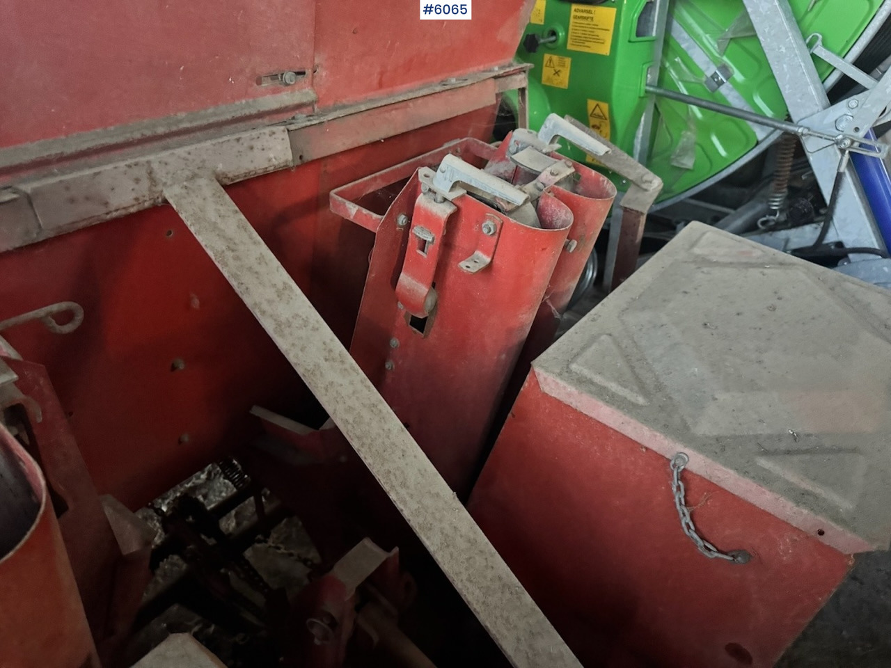 Underhaug 1400 potato planter - Картофелесажалка: фото 5 Underhaug 1400 potato planter - Картофелесажалка: фото 5
