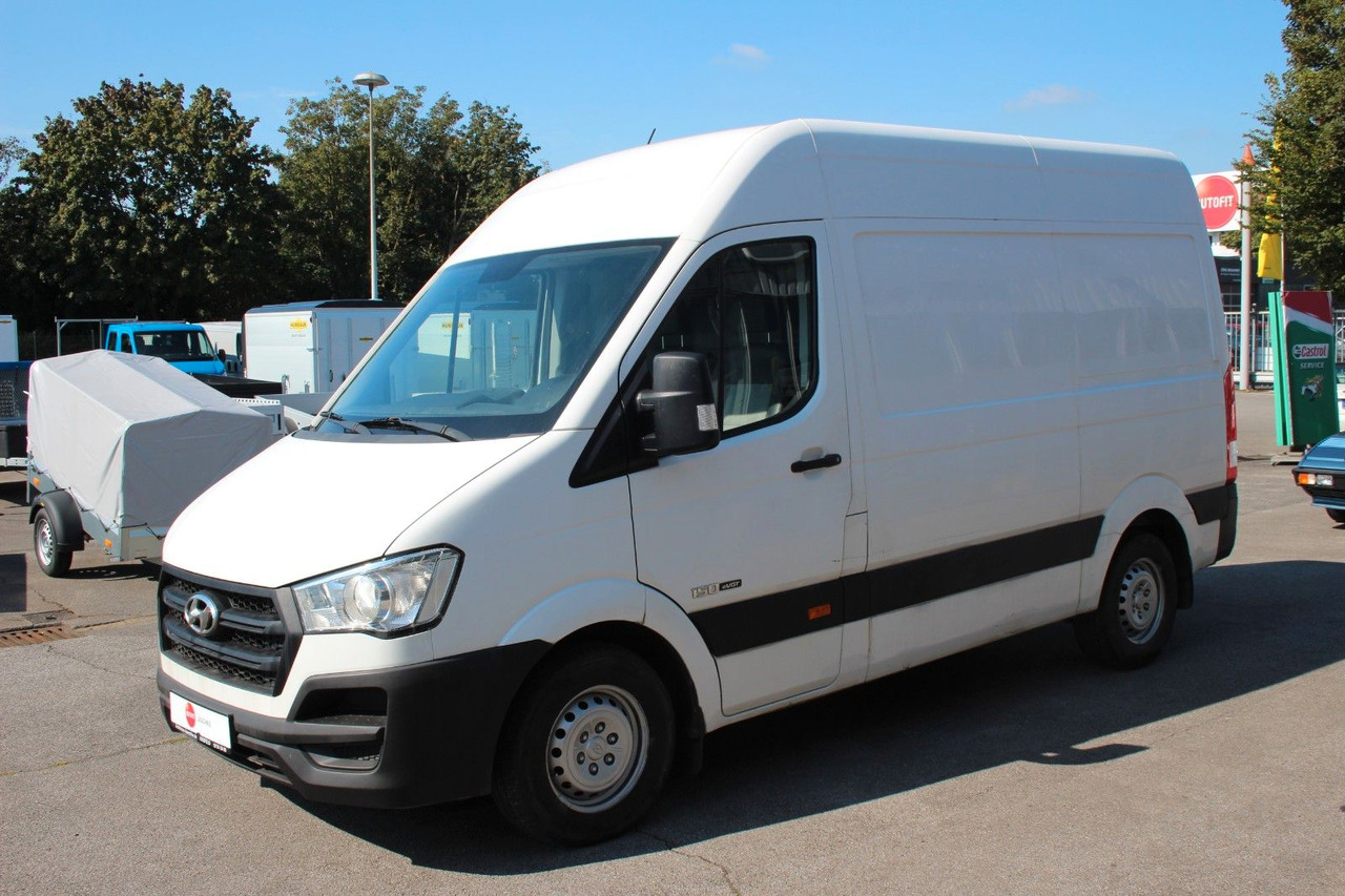 Hyundai H350 Kasten L2H2 Profi Klima 137tKM - Цельнометаллический фургон: фото 4 Hyundai H350 Kasten L2H2 Profi Klima 137tKM - Цельнометаллический фургон: фото 4
