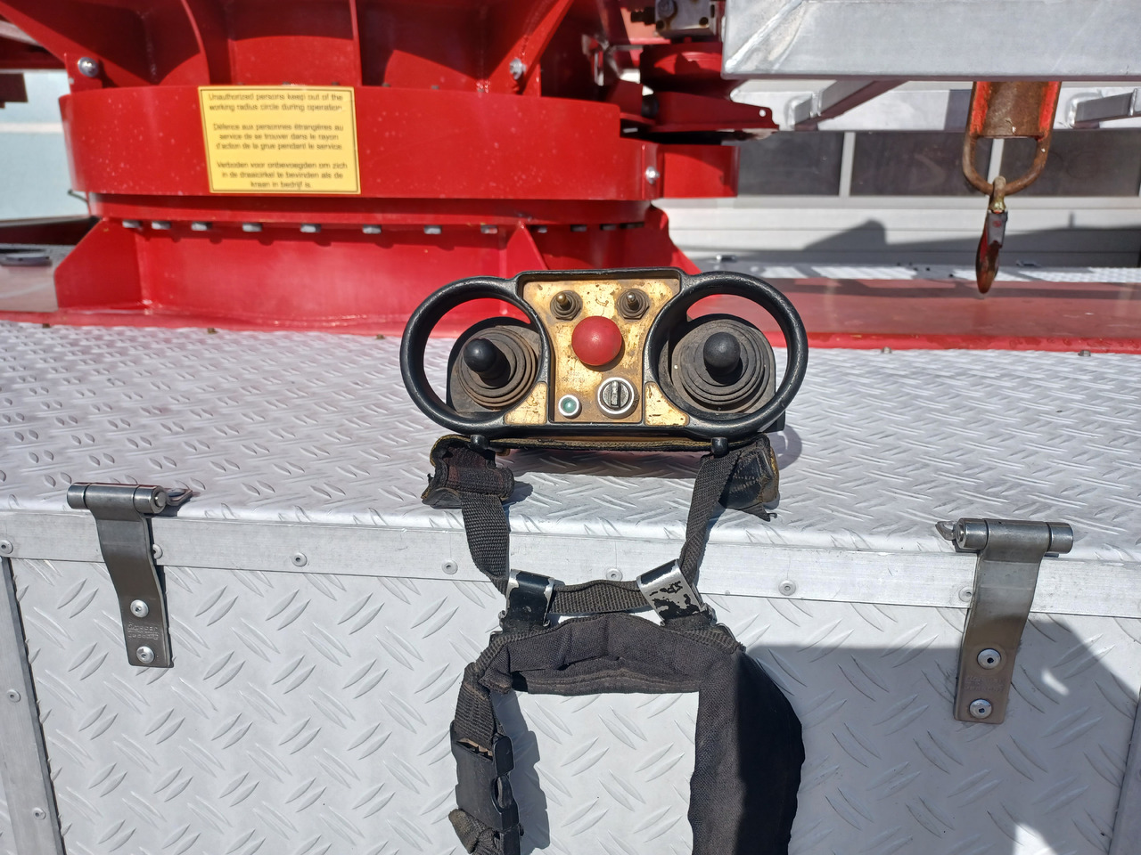 Nissan ECO - T.160 - Мобильный кран: фото 2 Nissan ECO - T.160 - Мобильный кран: фото 2