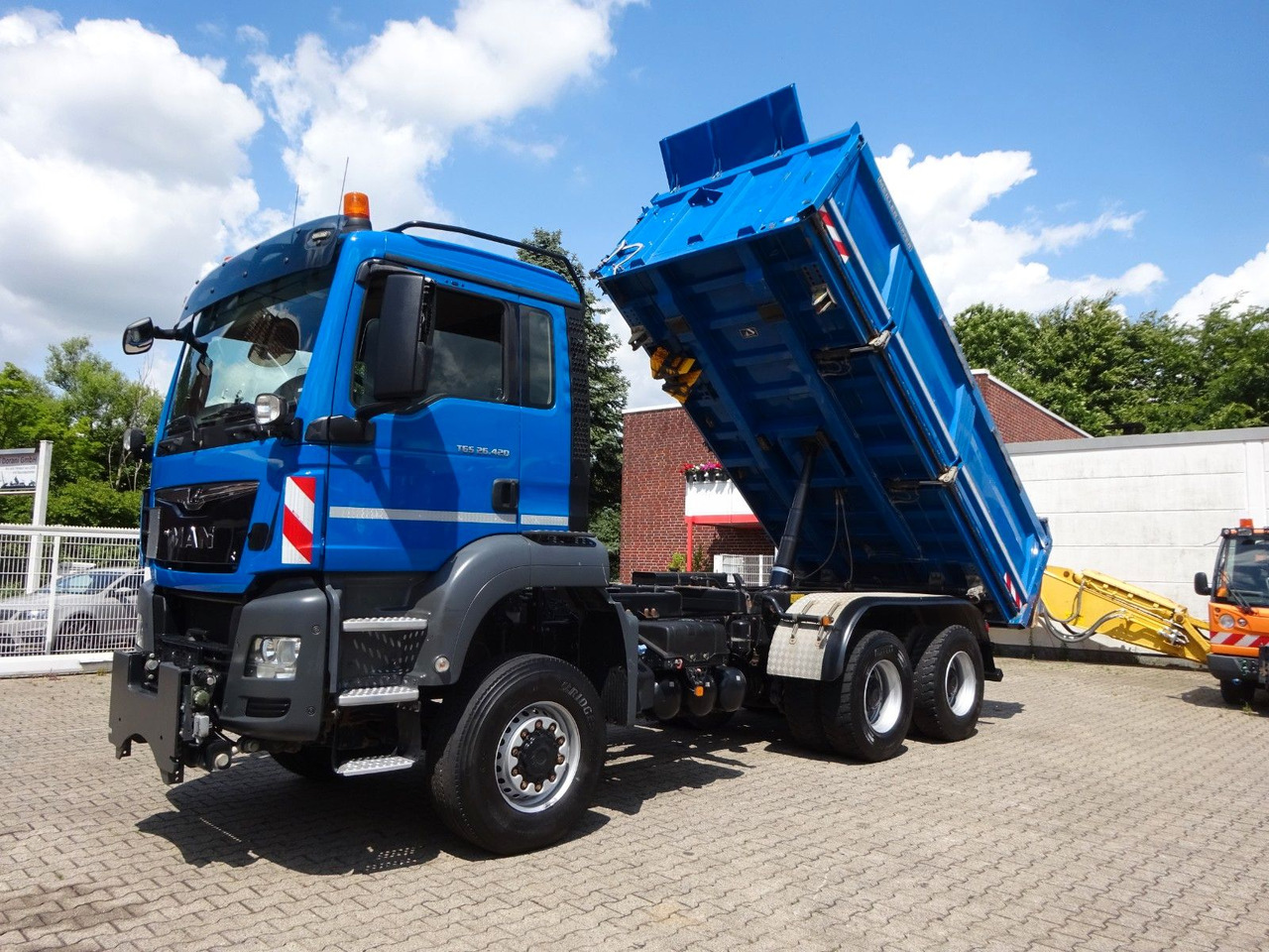 MAN 26.420 TGS MEILER 3Skipper + Bordmatik 6x6 - Самосвал, Автоманипулятор: фото 2 MAN 26.420 TGS MEILER 3Skipper + Bordmatik 6x6 - Самосвал, Автоманипулятор: фото 2